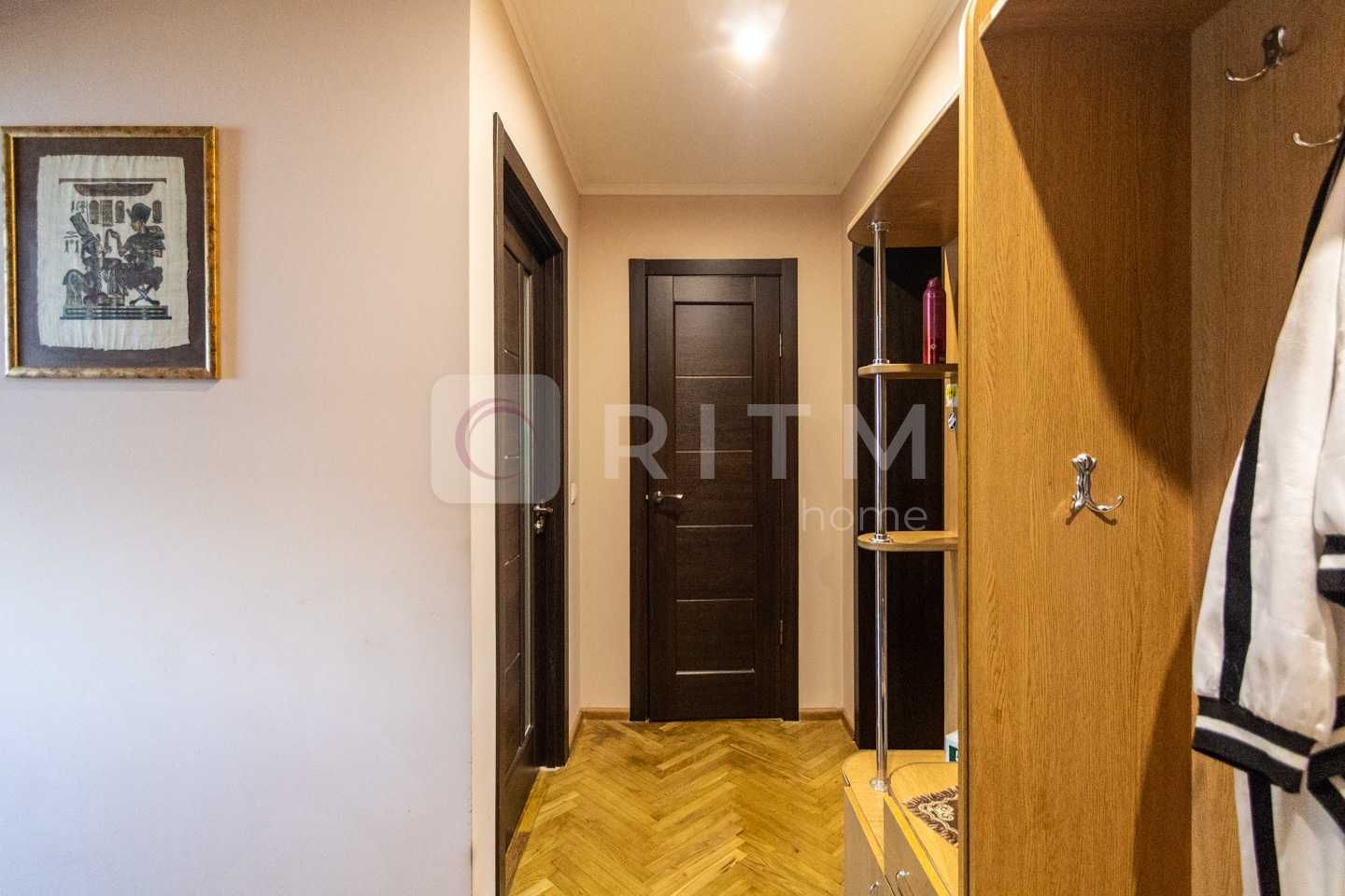 Atmospheric Apartment in Frankivsk City Center with Comfortable Layout
