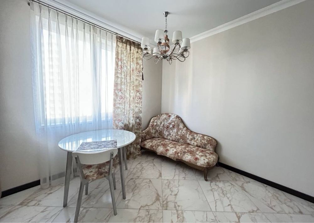 1-Bedroom Euro-Apartment in Genuyezska Street, 50m², 20th Floor