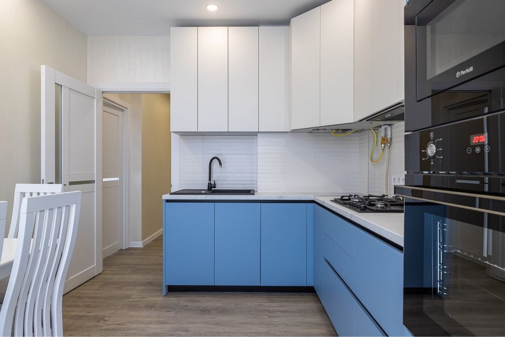 Modern 2-Bedroom Apartment with Designer Interior