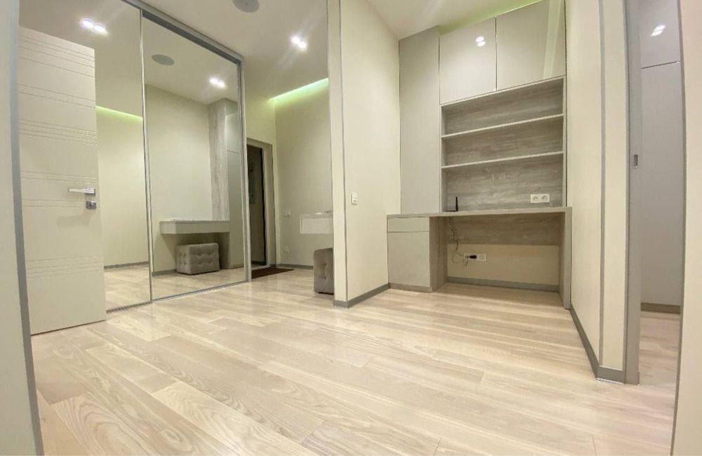 2-Room Apartment in IQ House Complex with Modern Design