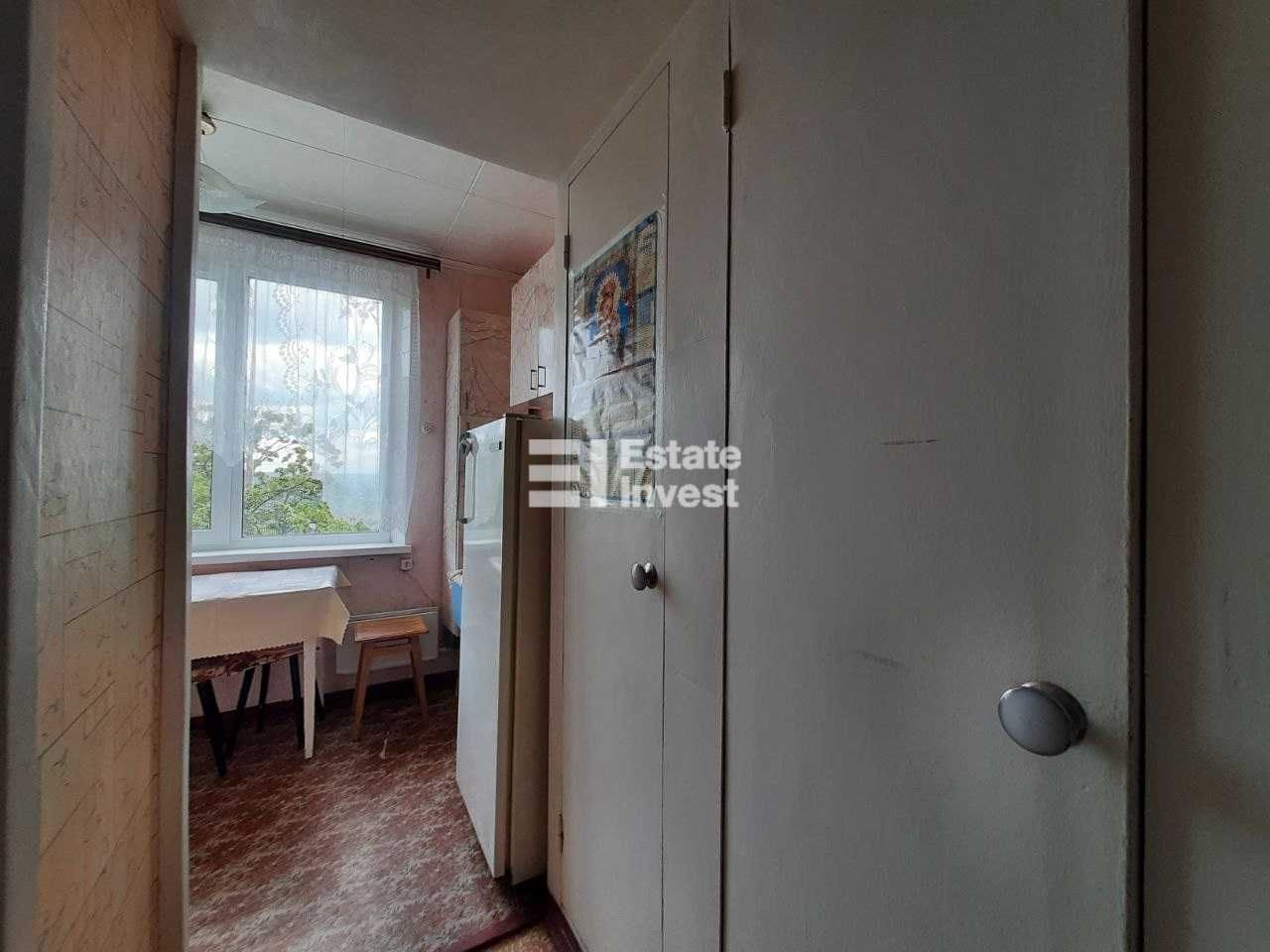 2-Room Apartment on Zhukovsky Avenue with Full Furnishings