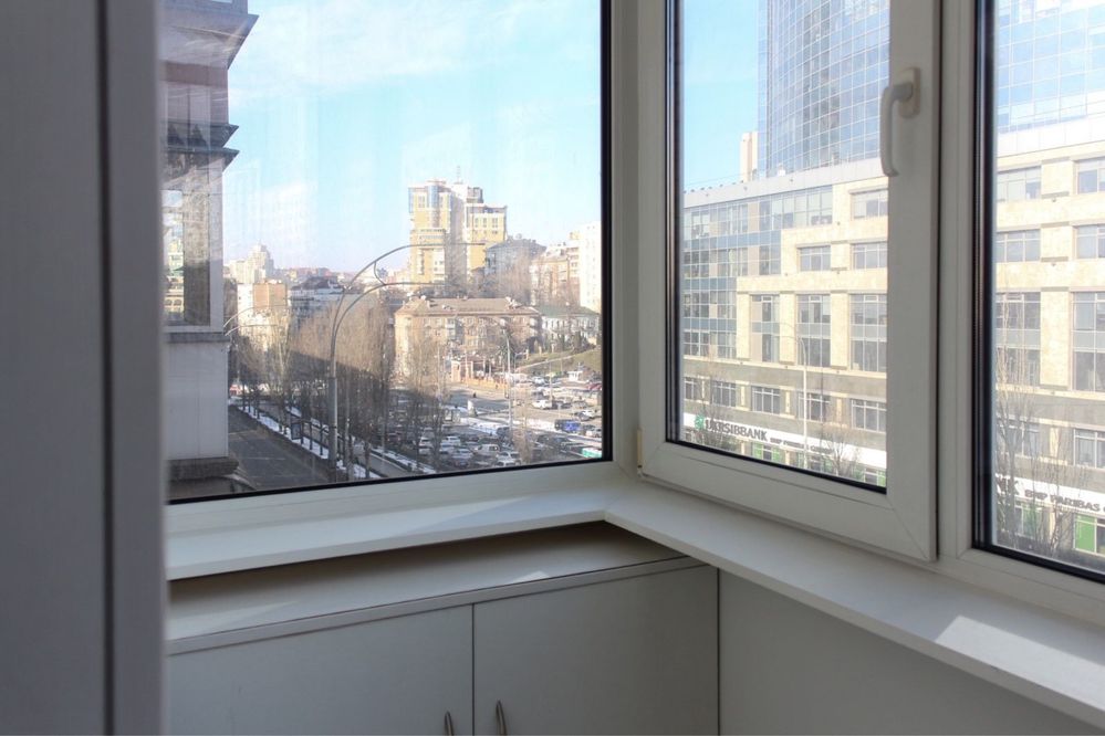 One-bedroom apartment in historical center of Kyiv with smart home features