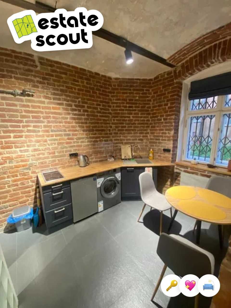 1-bedroom Austrian Luxury Apartment near Great Britain and Semitsvit Complexes