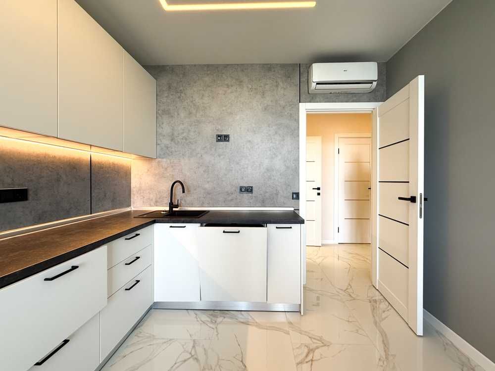 Designer 2-bedroom apartment in Galaktyka Complex, near Livoberezhna Metro