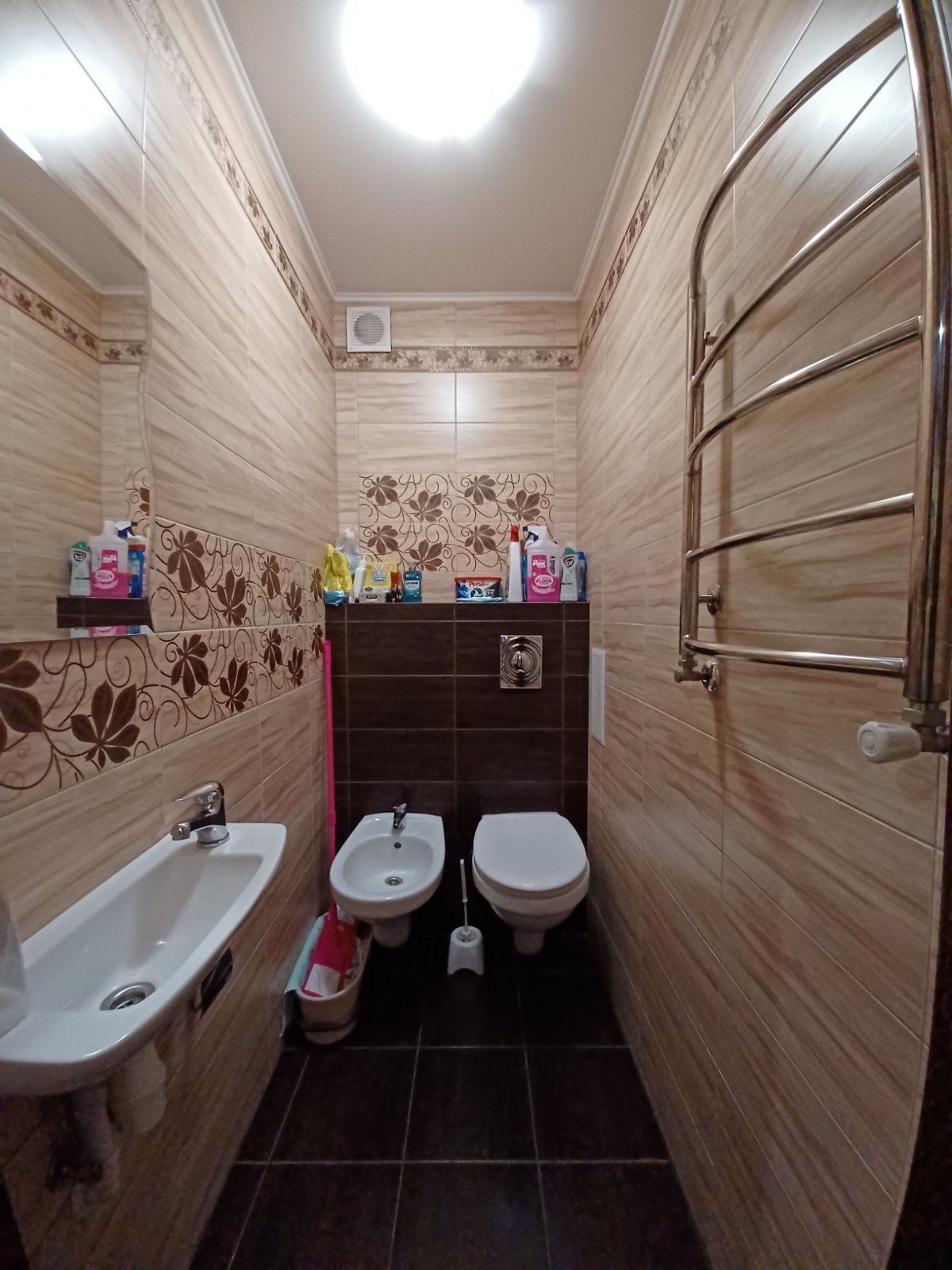 Spacious 3-Bedroom Apartment Near City Center