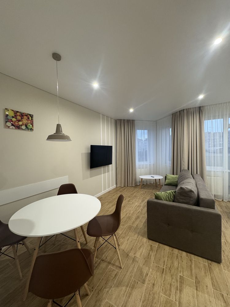 Euro-style Two-Room Apartment with New Renovation in Suvorovskyi District