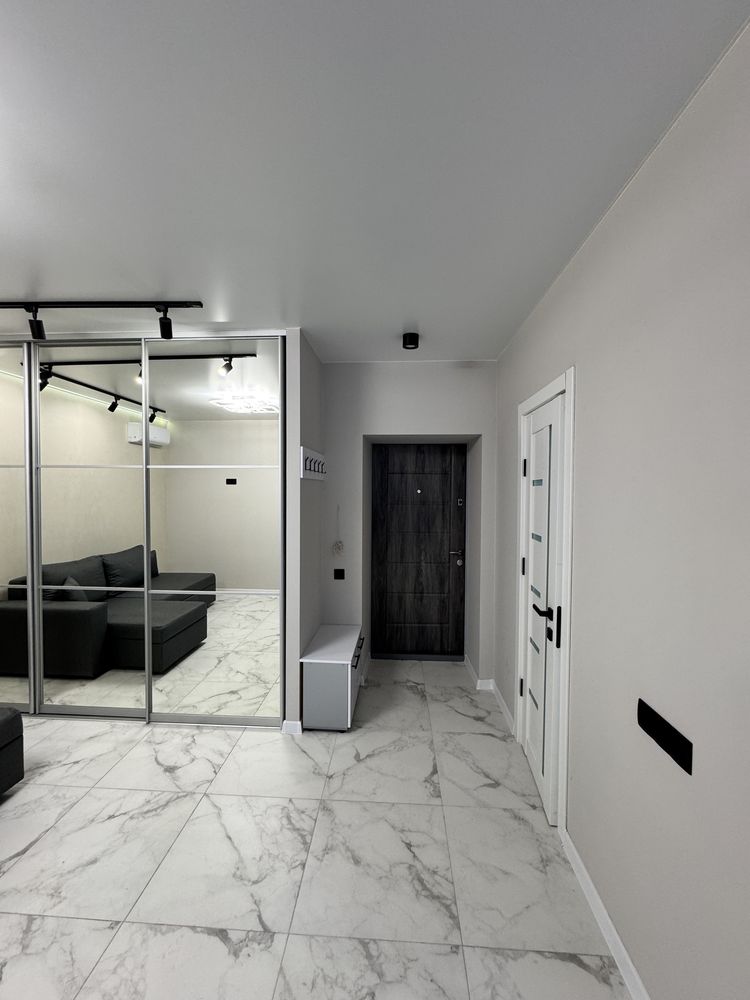 1.5-Room New Building with Euro Renovation in City Center