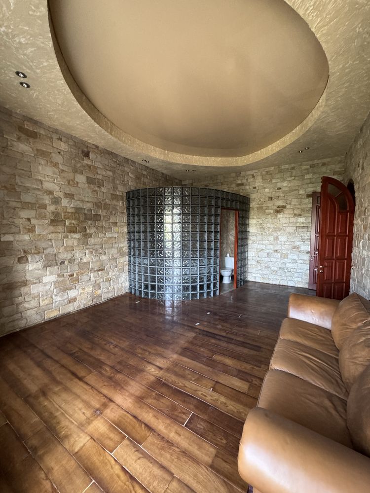 Elite Two-Level Apartment in City Center, Bunina Street 33