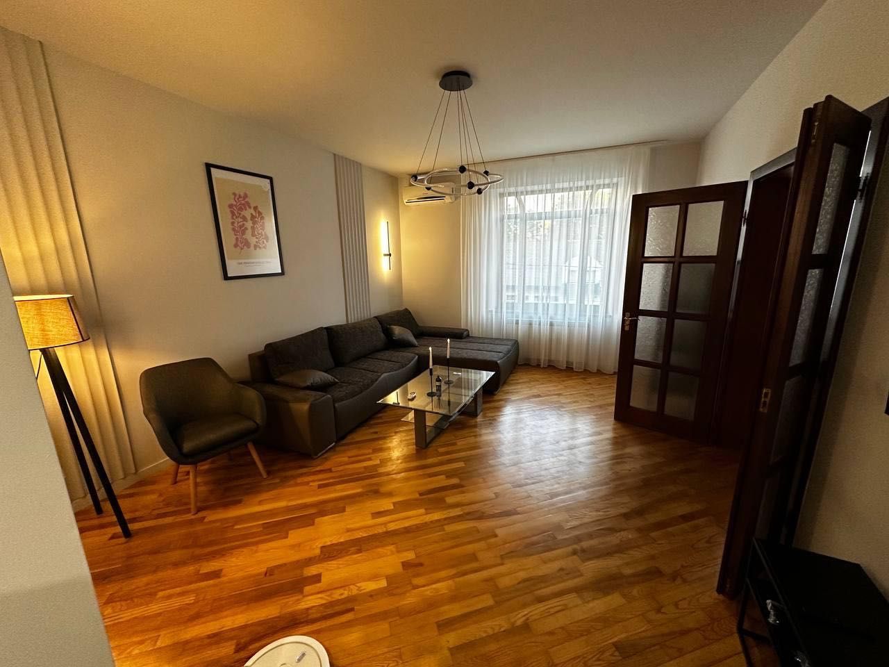 Spacious 2-Room Apartment in City Center with Modern Design
