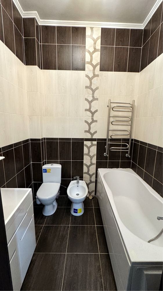 Spacious 1-bedroom apartment in central Lviv with modern design
