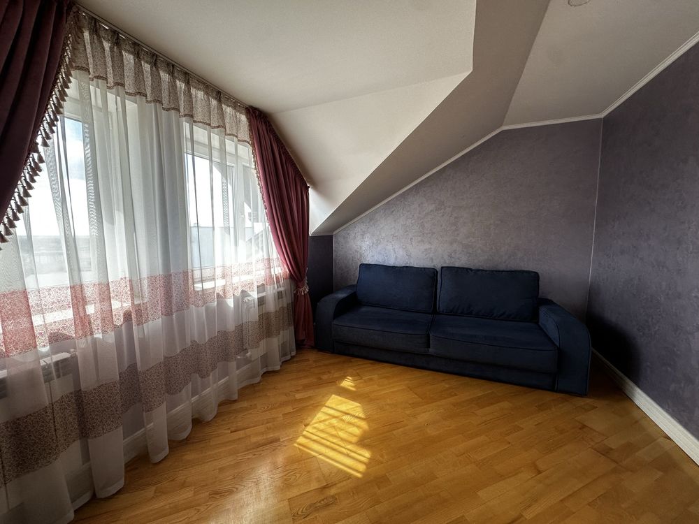 3-Room Apartment in Green Land Complex with Designer Renovation