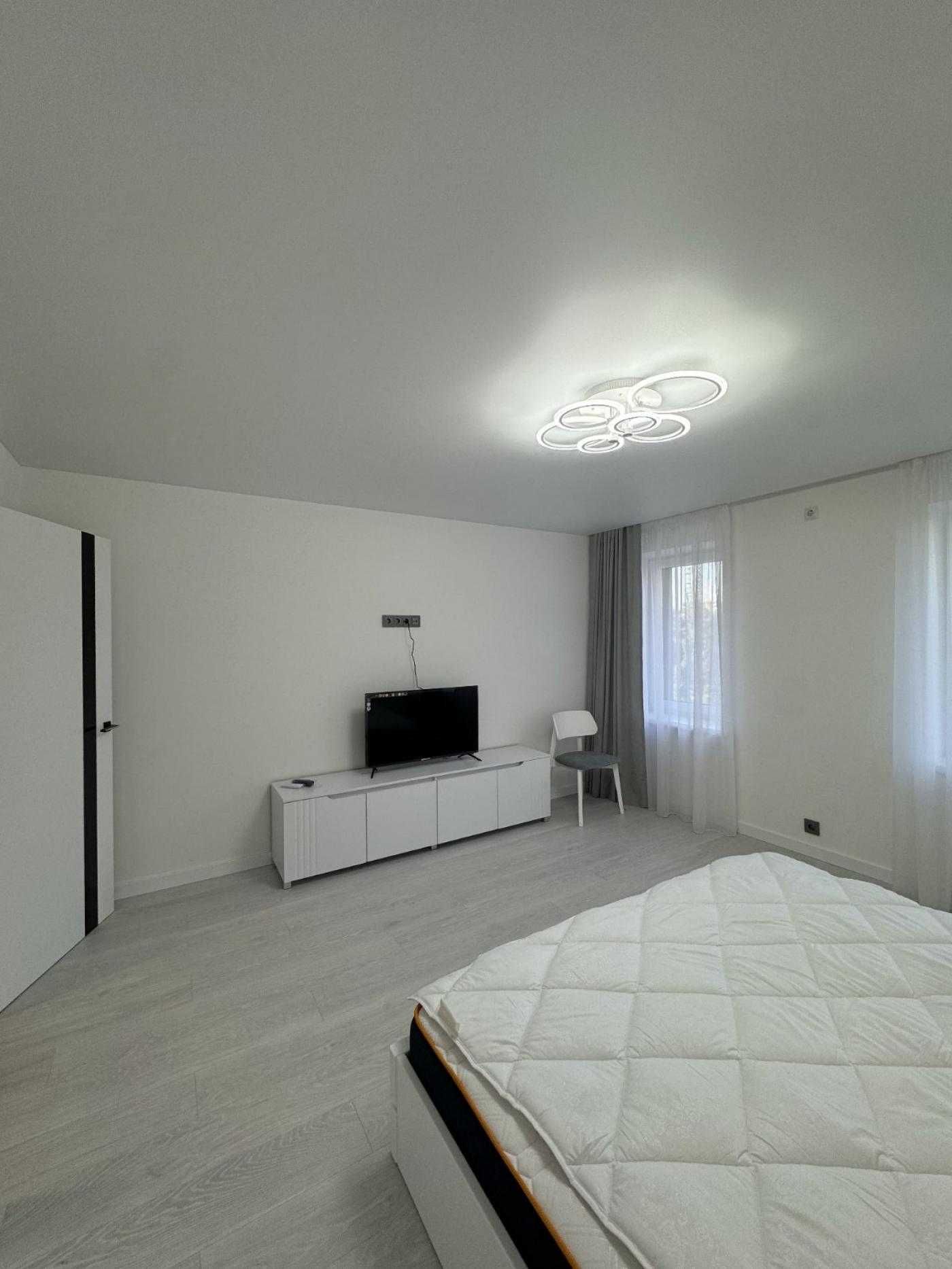 1-Bedroom Apartment with Euro Renovation near City Center and Shevchenko Park