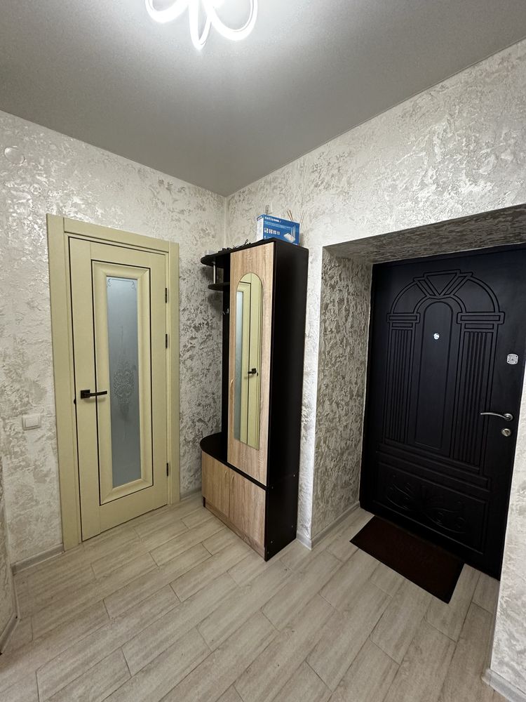Spacious 1-bedroom apartment in city center with individual gas heating