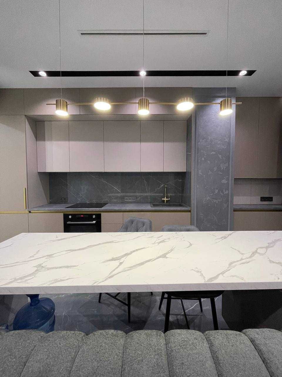3-bedroom apartment in Geneva Complex with city panorama