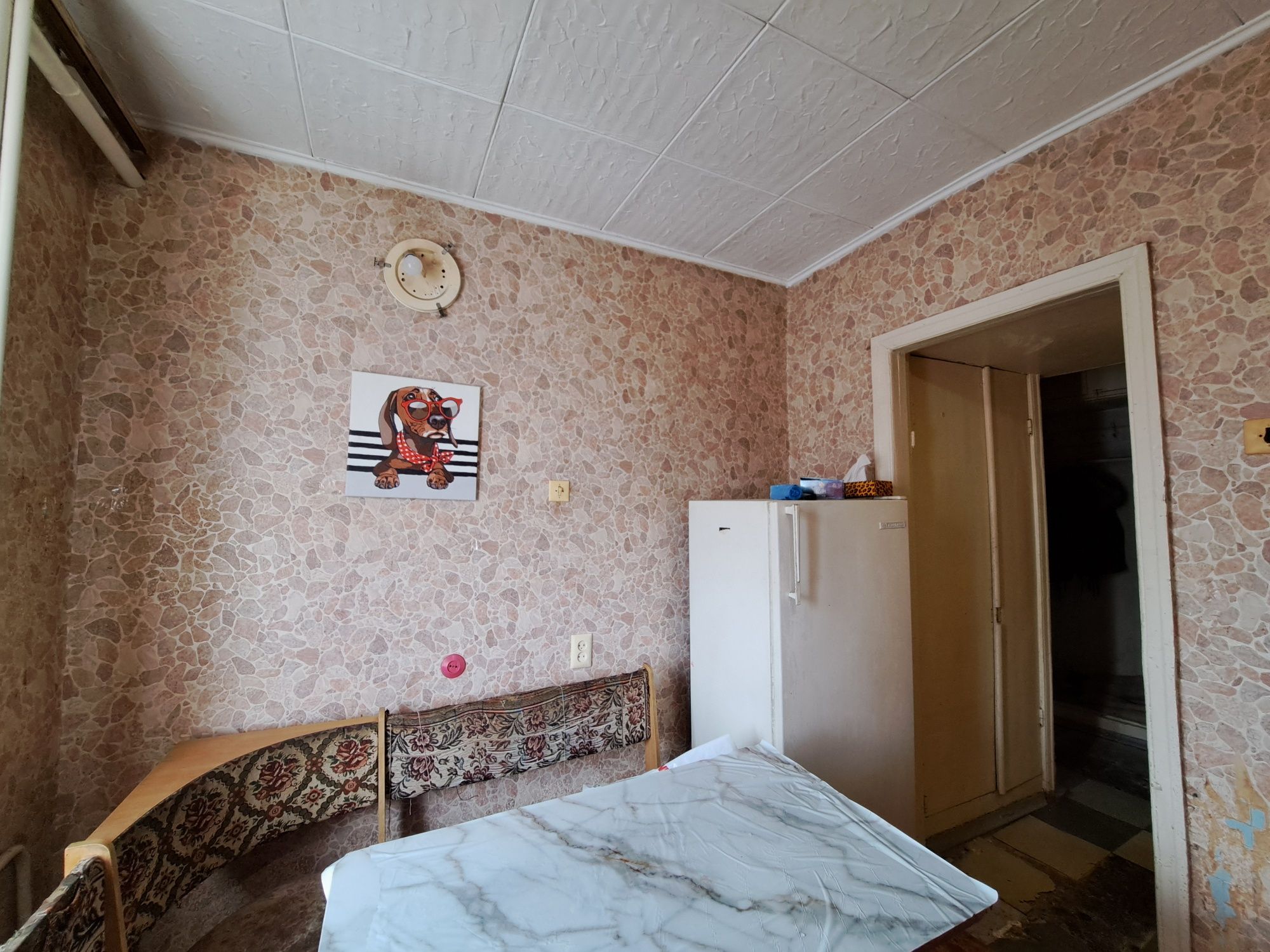 Two-Room Apartment Near College with Appliances