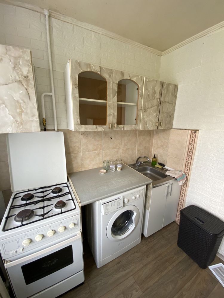 1-Bedroom Apartment near Dnipro Market, Akademmistechko Metro