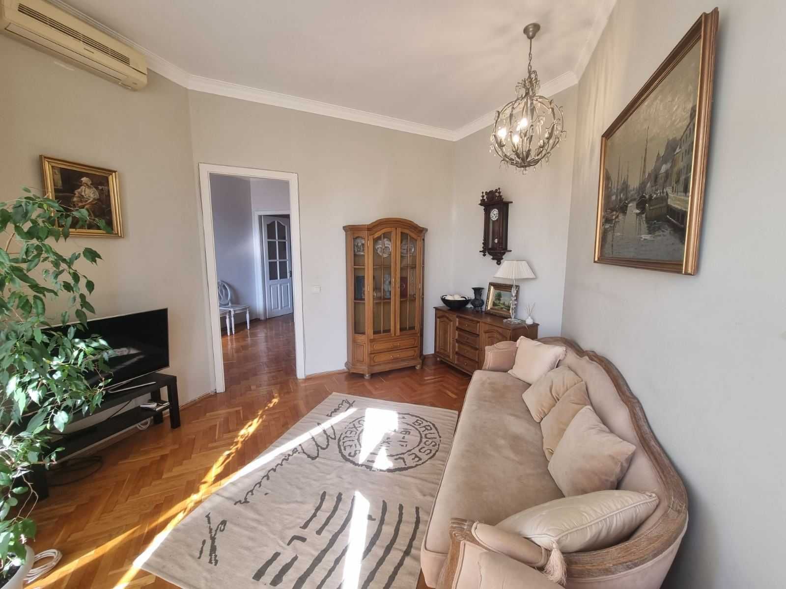 2-Room Apartment in Historic Center, Fully Furnished