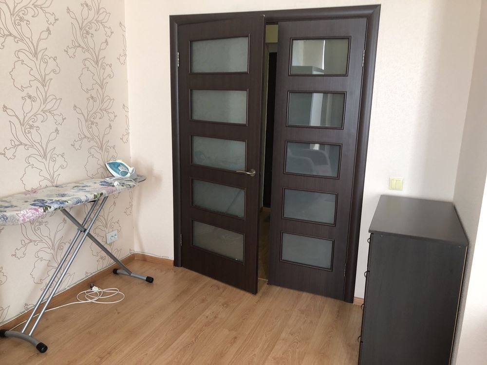 Spacious 1-bedroom apartment near Pozniaky metro