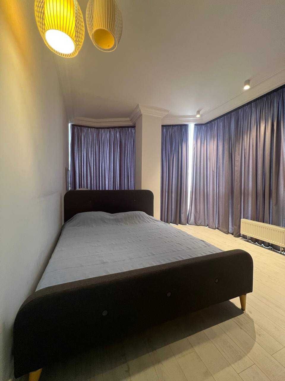 2-Bedroom Apartment in City Center with Modern Design and Sea View