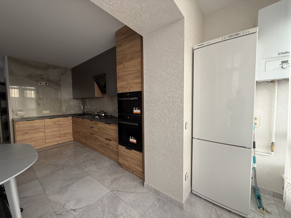 Spacious Modern Apartment with Individual Gas Heating