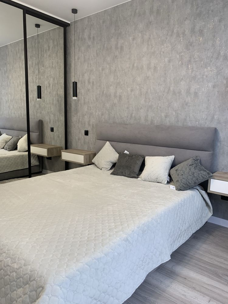 Modern 1-Bedroom Apartment with Smart Home Features