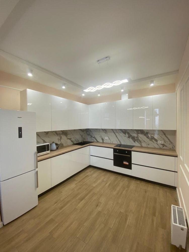 Sea View 2-Bedroom Apartment at French Boulevard, 9th Pearl Complex