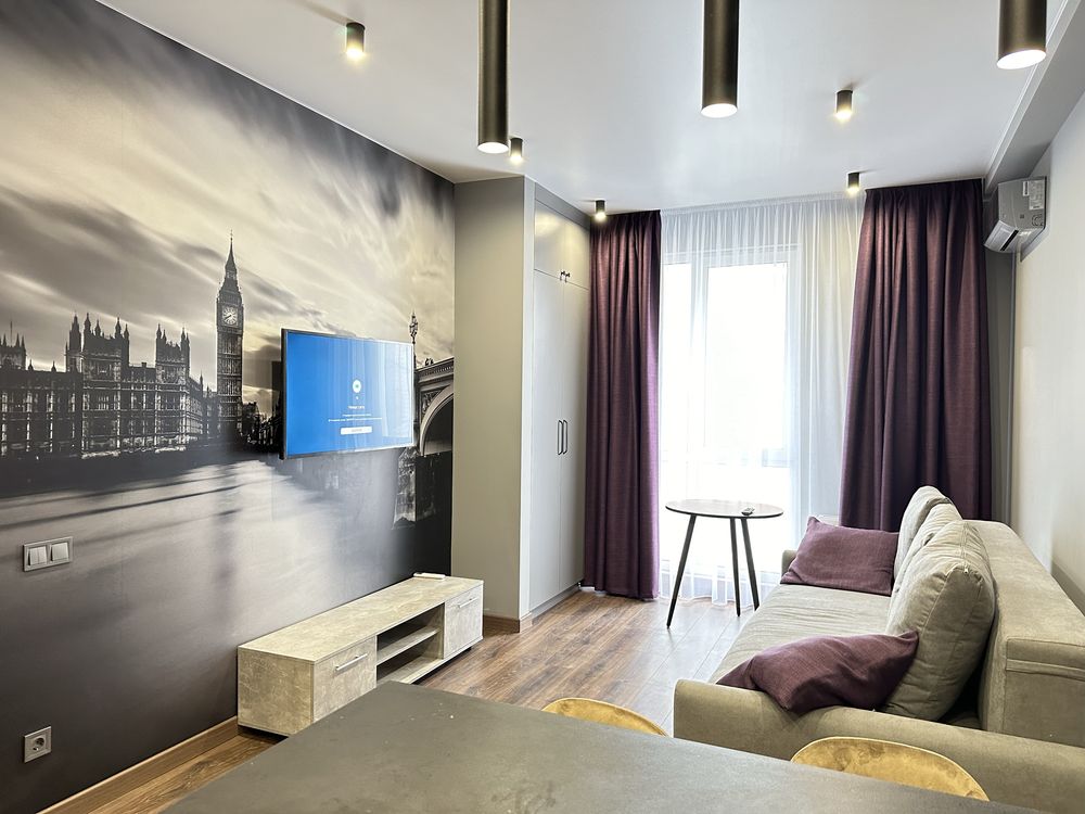 Spacious One-Bedroom Apartment with Modern Design in Nova Anglia Complex
