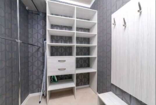 Modern 2-Bedroom Apartment in Arkadia with Walk-in Closet