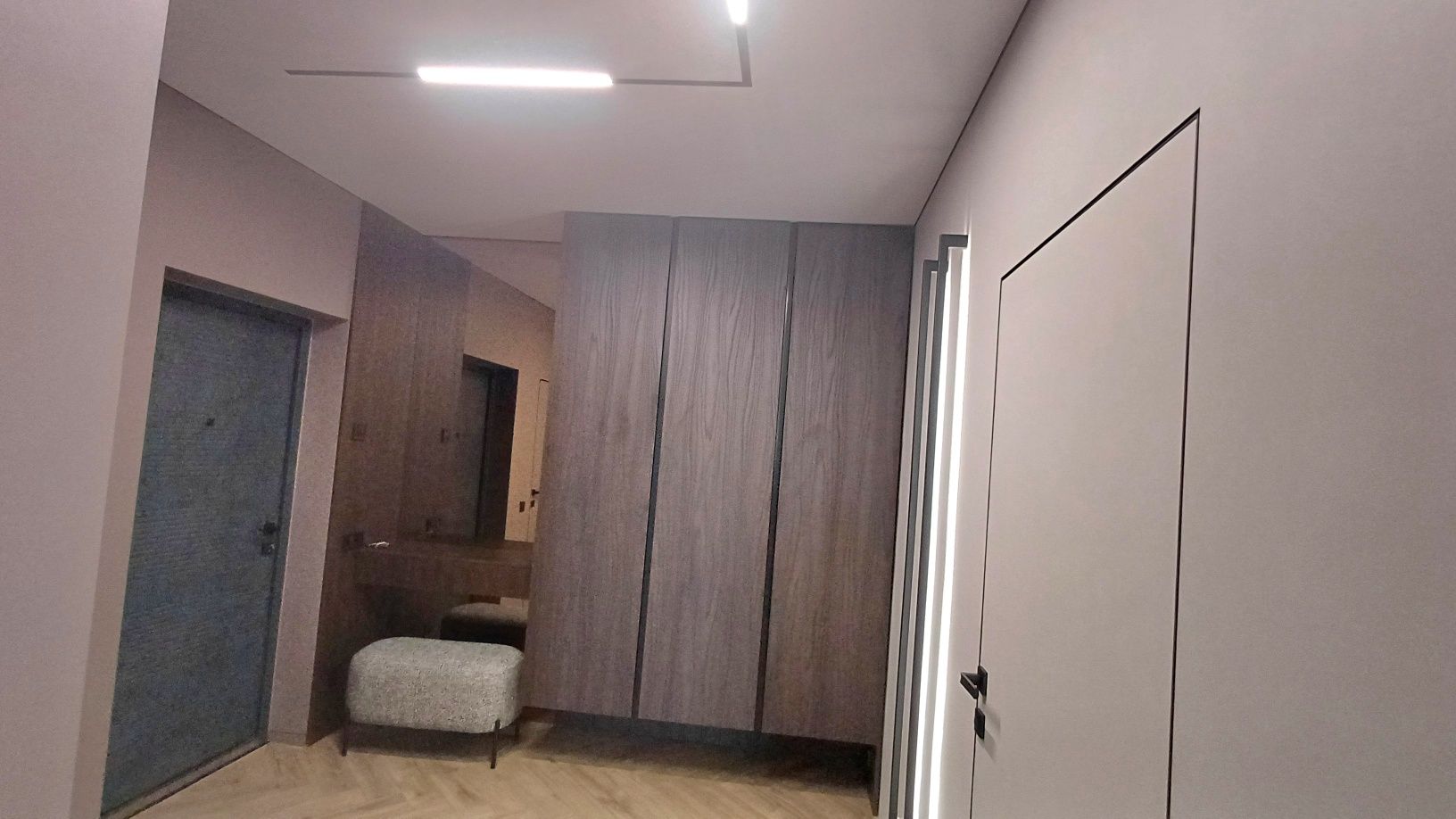 Elegant Designer Apartment in Parus Premium New Building