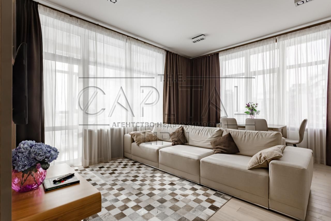 3-Room Designer Apartment in Novopecherski Lipki Complex, Kyiv