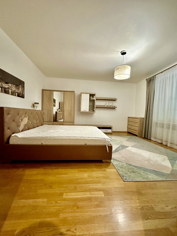 3-Bedroom Apartment in Odessa City Center near Shevchenko Park
