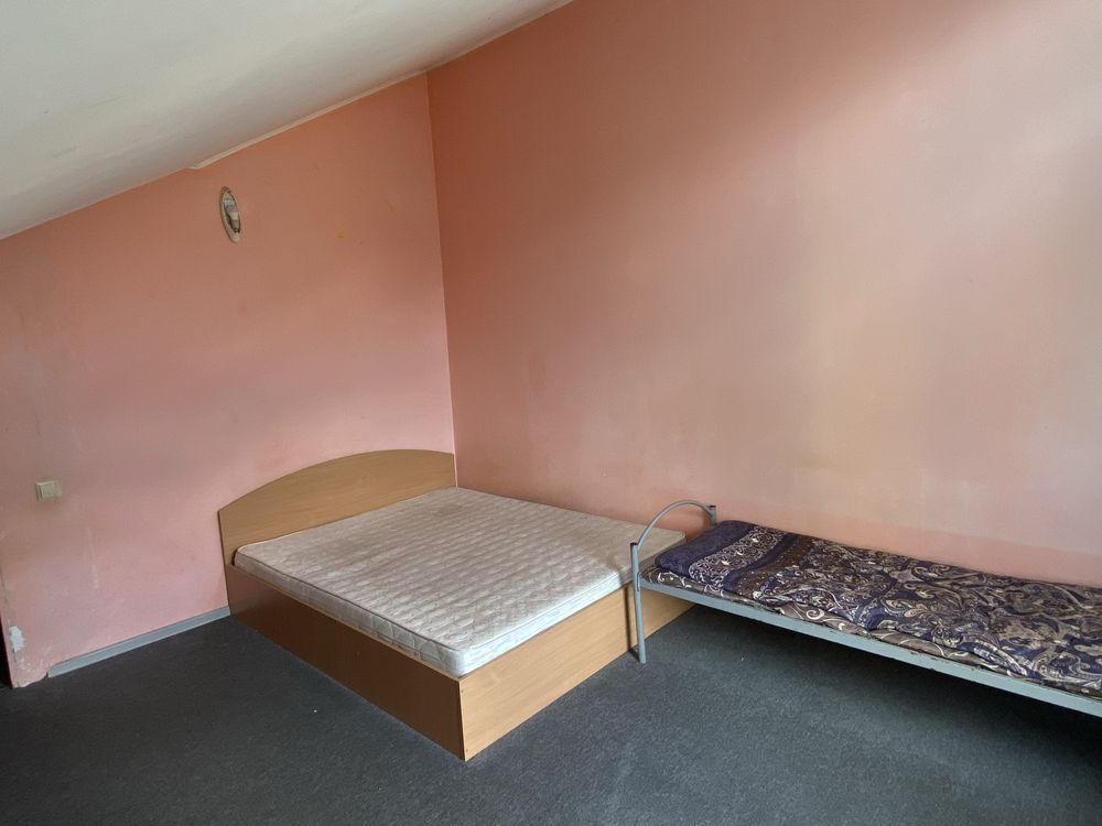 One-room apartment near the park with necessary furniture and appliances