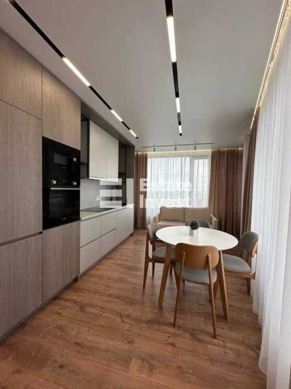 2-Bedroom Apartment in Metropolis Complex near VNDH
