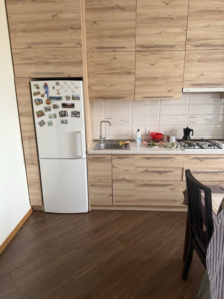 1-Room Apartment on Striyska Street with Modern Renovation