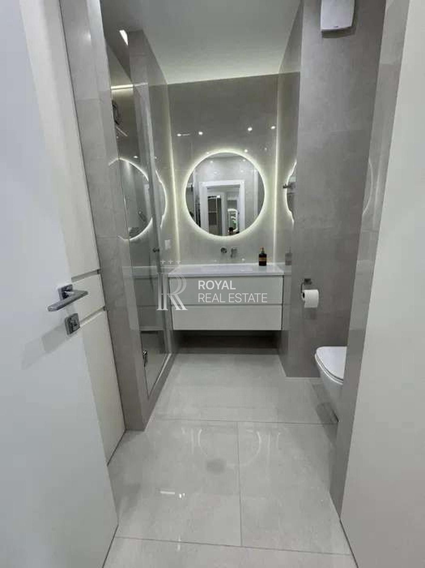 Stylish 1-bedroom apartment in Shevchenkivskyi district, city center