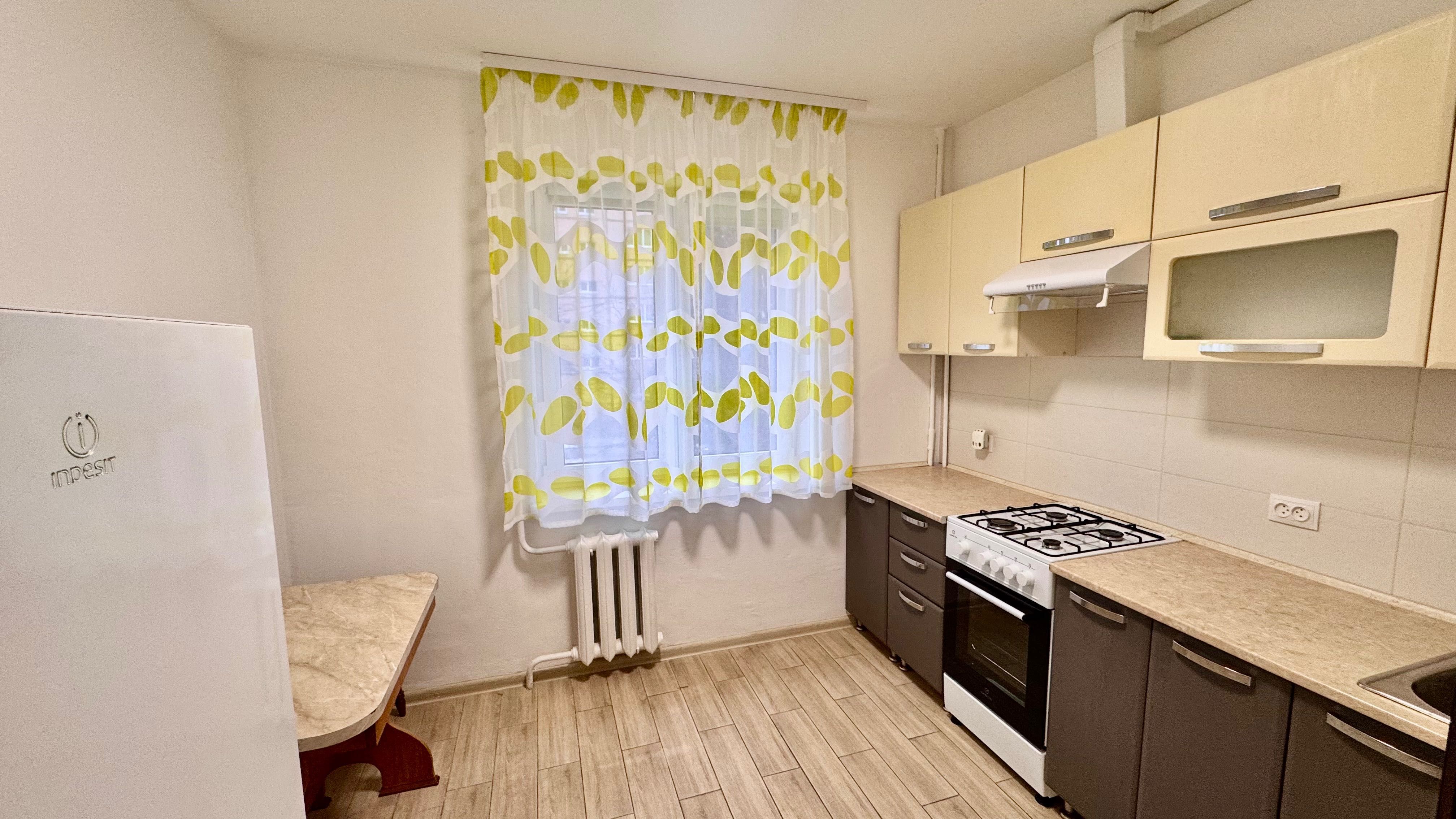 Modern 2-Bedroom Apartment with New Renovation in Sykhiv