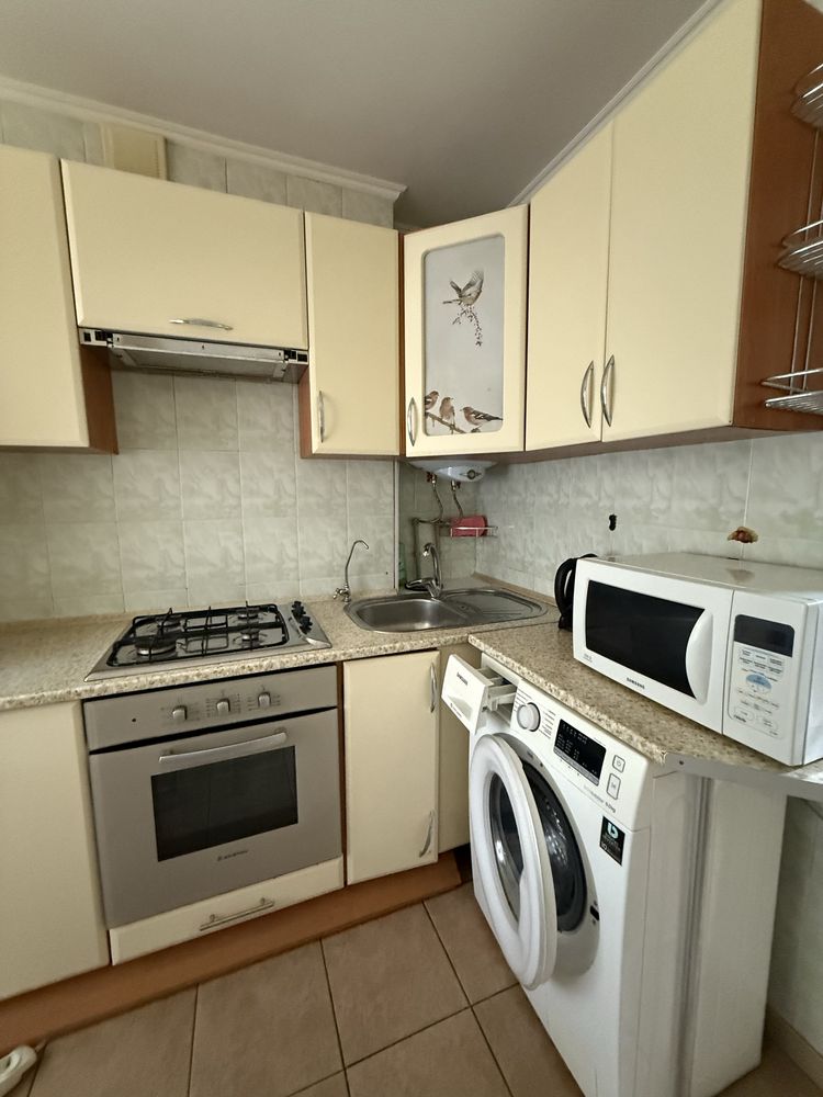 2-Bedroom Apartment on Radostnaya Street, Clean and Well-Equipped