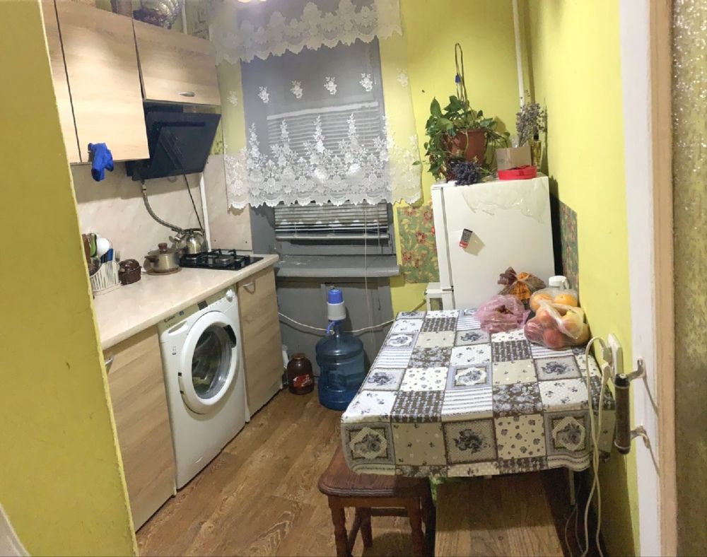 Cozy Apartment on Popova Street with Essential Amenities