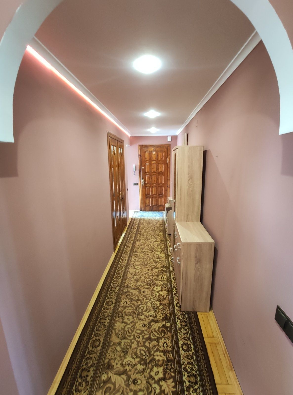 2-Room Apartment on Mazepy Street with Fresh Renovation