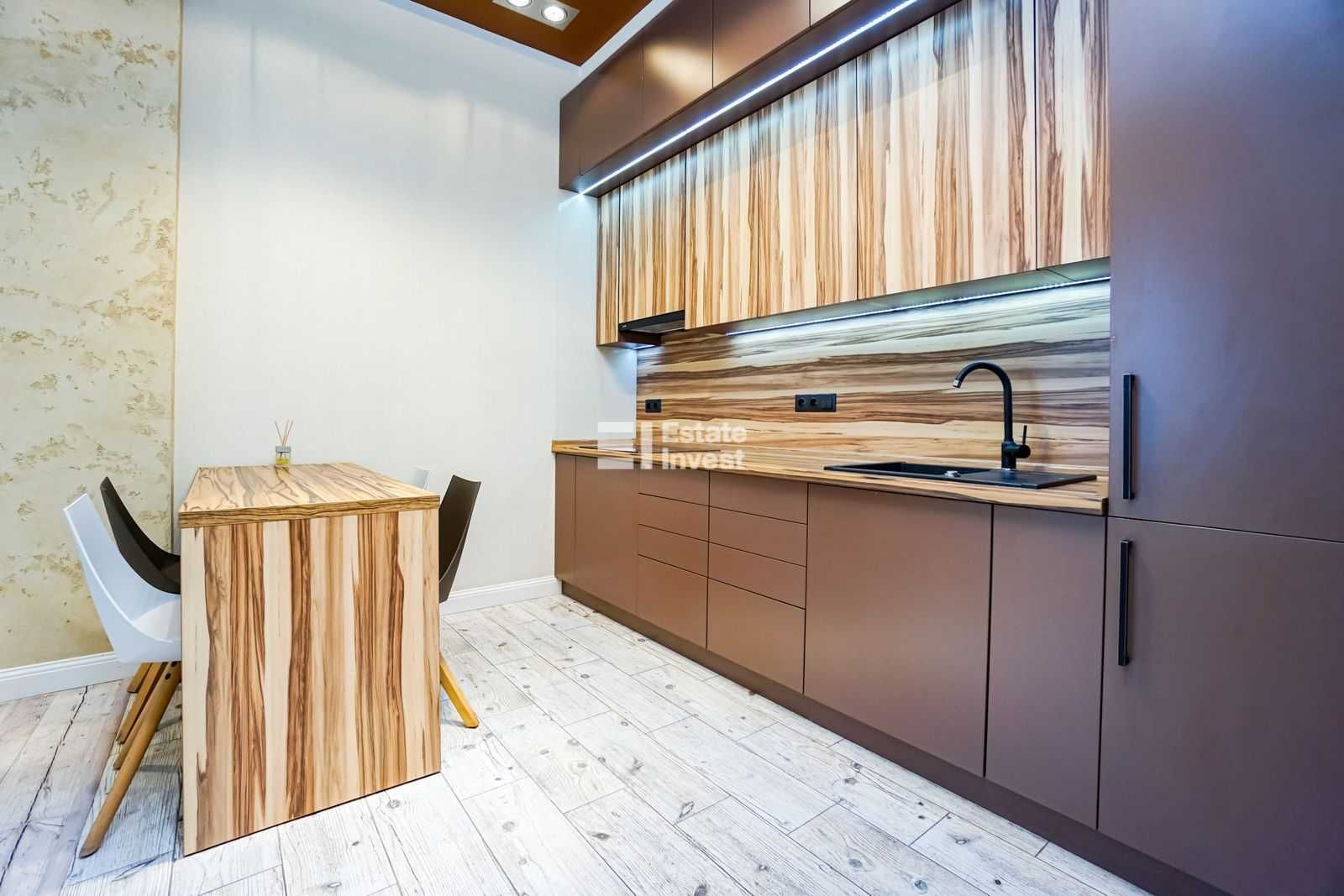One-bedroom apartment in Posolskyi Complex with studio kitchen
