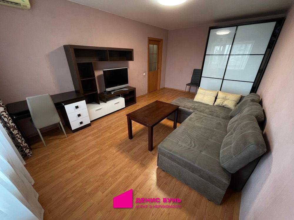 2-Room Apartment on Gagarin Avenue near Dafi Shopping Center