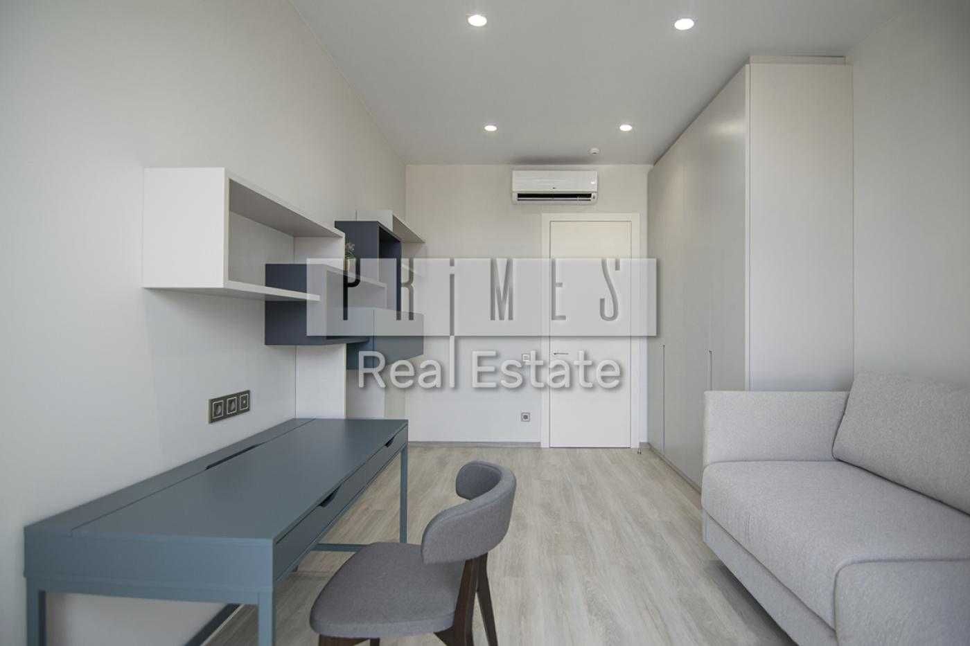 Modern Designer Apartment with Panoramic Windows in Atlantic Residences