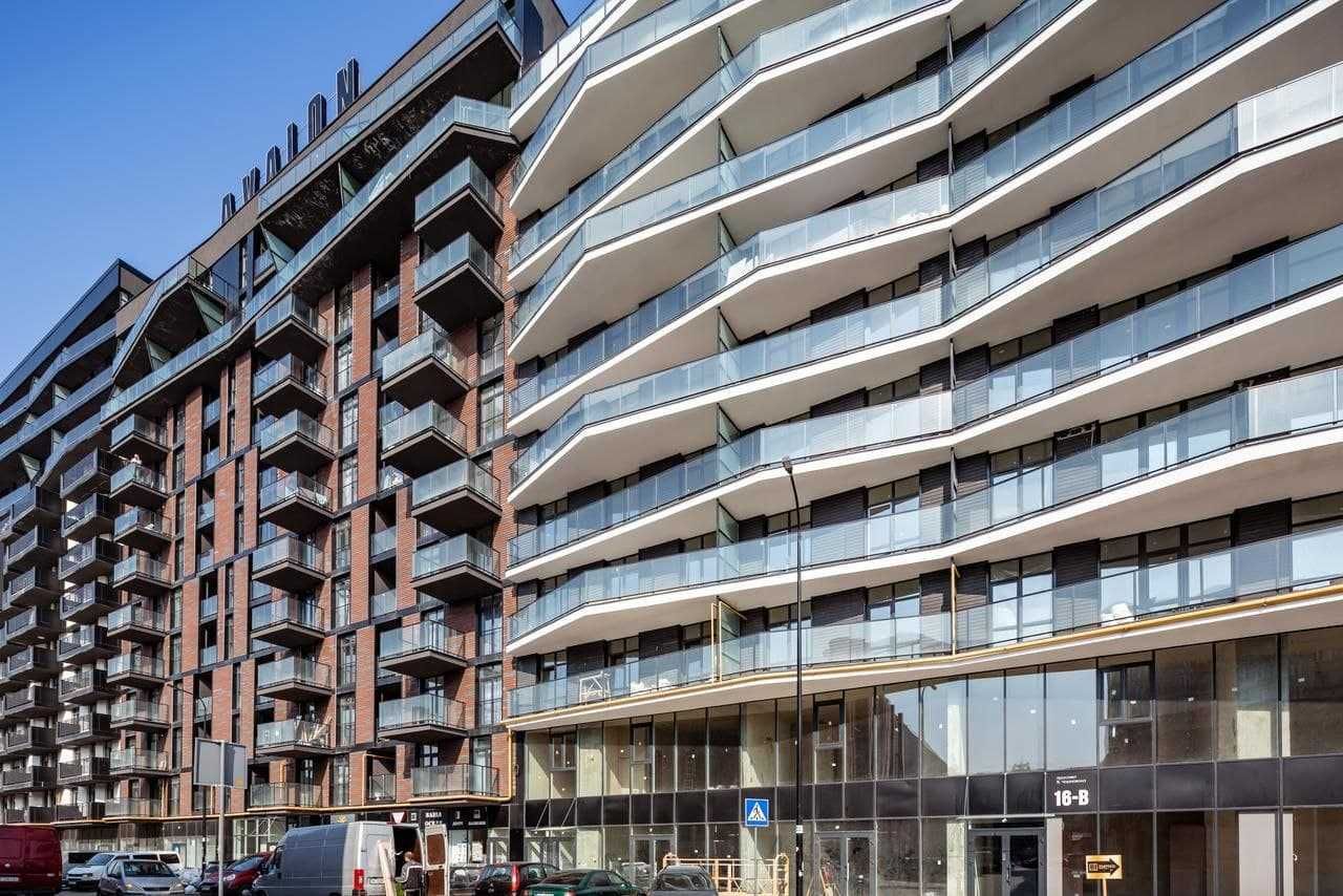 Spacious 1-Bedroom Apartment in Avalon Complex, Chornovovla Avenue