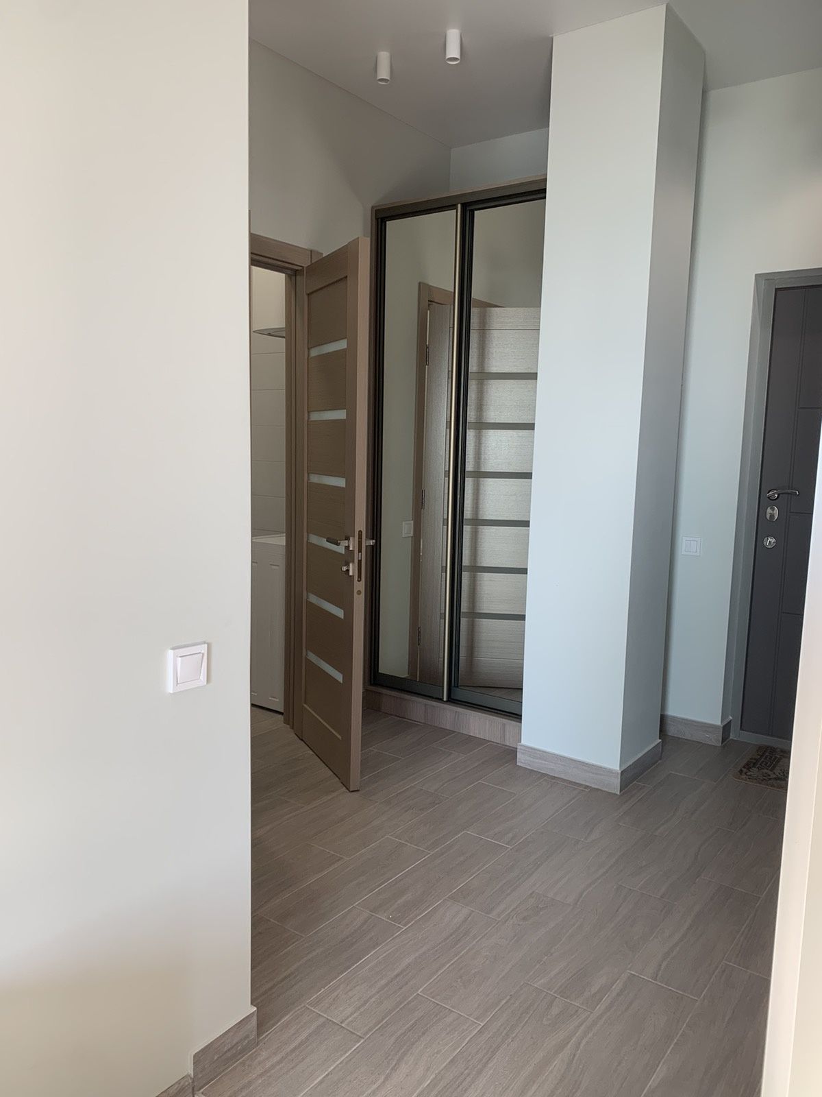 1-bedroom studio apartment in Greenwood Complex with sea and botanical garden view