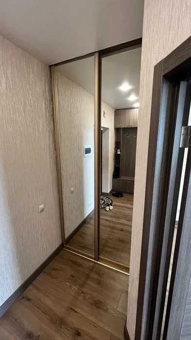 1-Room Apartment in New Building on Zelena Street with Full Amenities