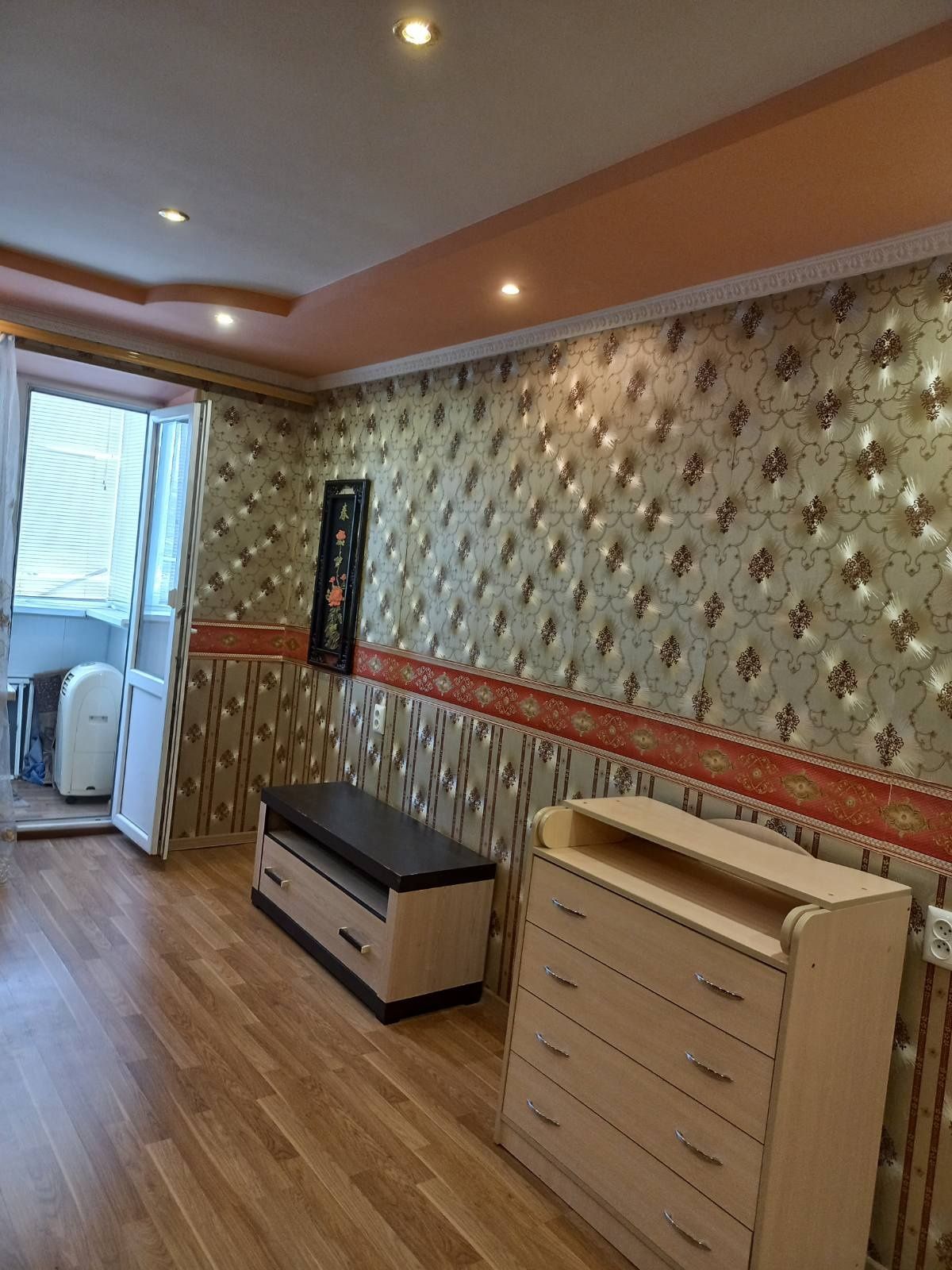 2-room apartment on Koroleva/Klushka, fully furnished