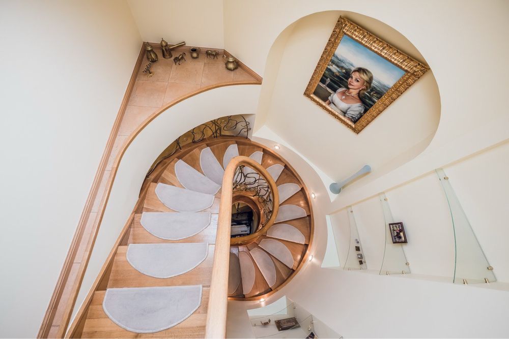 Luxury Two-Level Apartment in Government Quarter with Premium Design