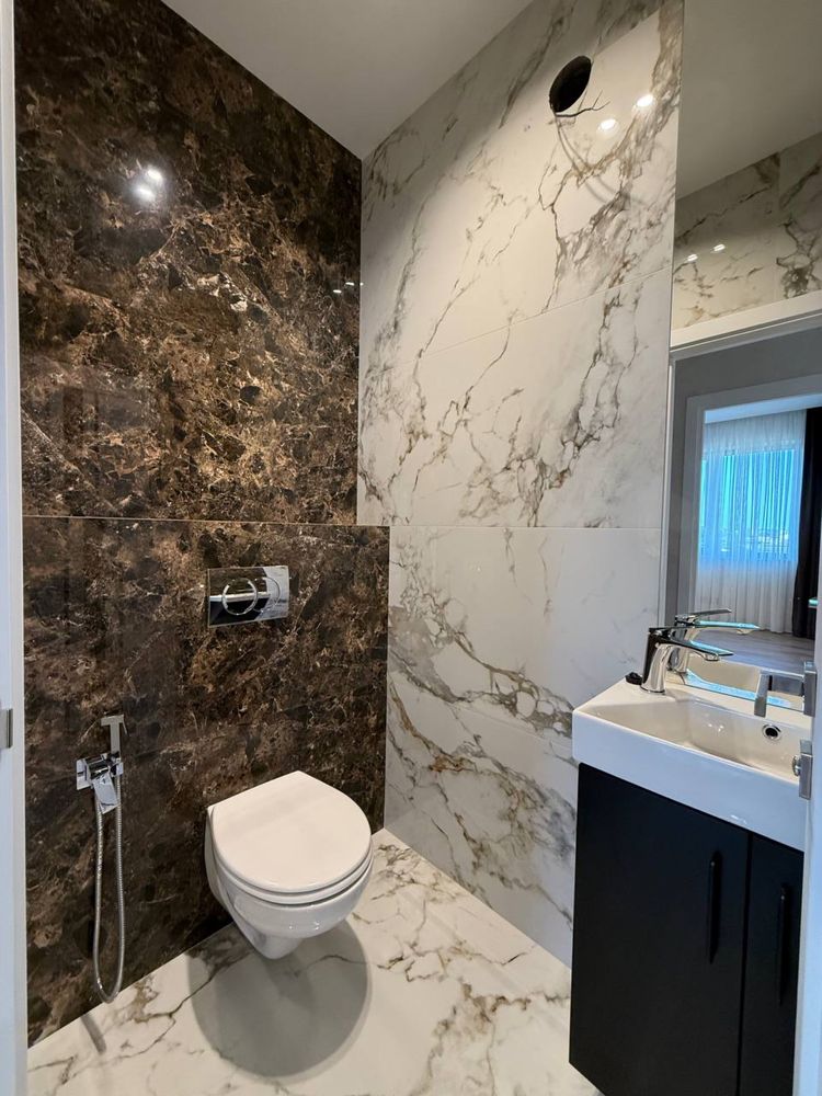 Designer 2-Room Apartment in City Center with Riverside Location