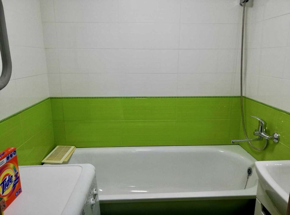 Newly Renovated 2-Bedroom Apartment Near Victory Park