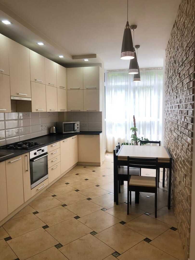 2-Room Apartment in Shevchenko Street, ЖК 'Semitsvet'